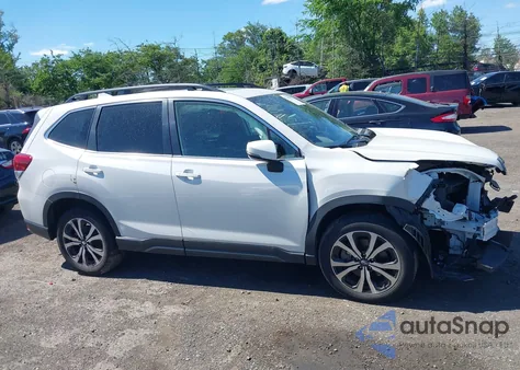 2023 Subaru Forester Limited из США, поврежденный, VIN JF2SKAPC8PH431840